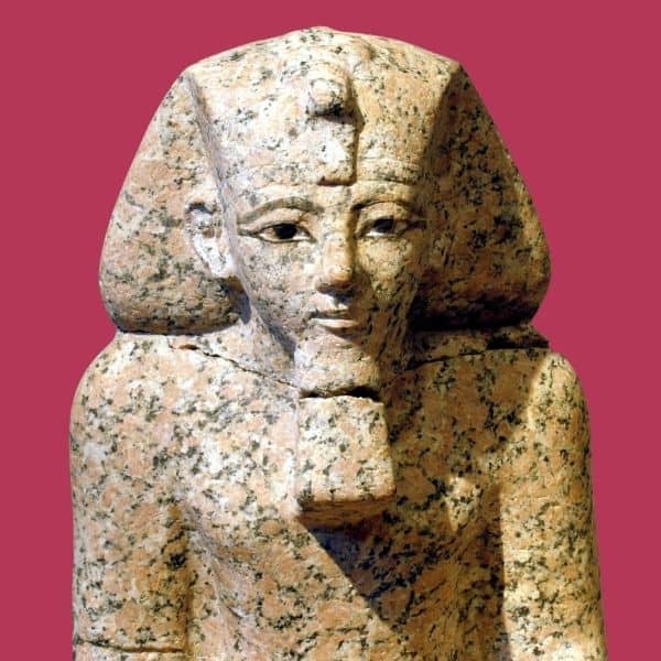 Statue von Hatschepsut, ägyptische Königin und Pharaonin, aus Stein.
